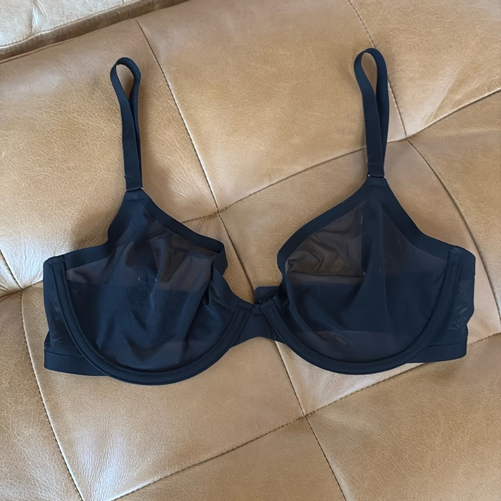 NWOT CUUP THE PLUNGE BRA 32E 32DD